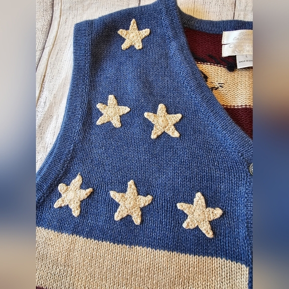 Christopher & Banks Size Large Vintage Hand Embroidered Patriotic Sweater Vest - Picture 6 of 9